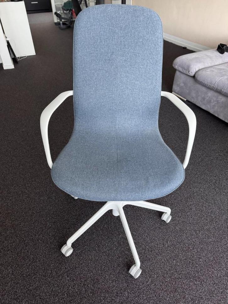 Ikea LÅNGFJÄLL Vergaderstoel, Gunnared blauw/wit, Huis en Inrichting, Bureaustoelen, Zo goed als nieuw, Bureaustoel, Blauw, Ophalen