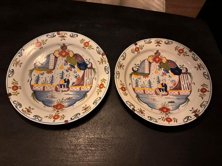 Twee grote Antieke Delfts aardewerk wandbord antiek delft, Antiek en Kunst, Antiek | Wandborden en Tegels, Ophalen