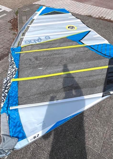 North Sails e_type 8.2m2 zeil + mast 2018, zgan NIEUW 725€, Watersport en Boten, Windsurfen, Gebruikt, Zeil, Met draagtas, 7 m² of meer