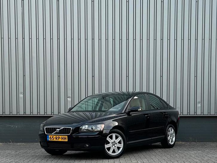 Volvo S40 1.8 2005 | NL auto | APK + beurt | Vol leder |, Auto's, Volvo, Bedrijf, ABS, Airbags, Airconditioning, Alarm, Bluetooth