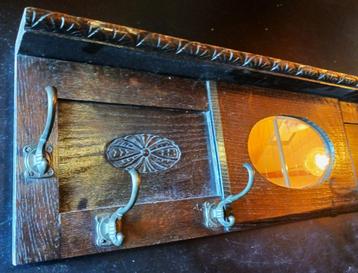 Robuuste Antieke Houten Wandkapstok / Jaren 30 / 40 beschikbaar voor biedingen