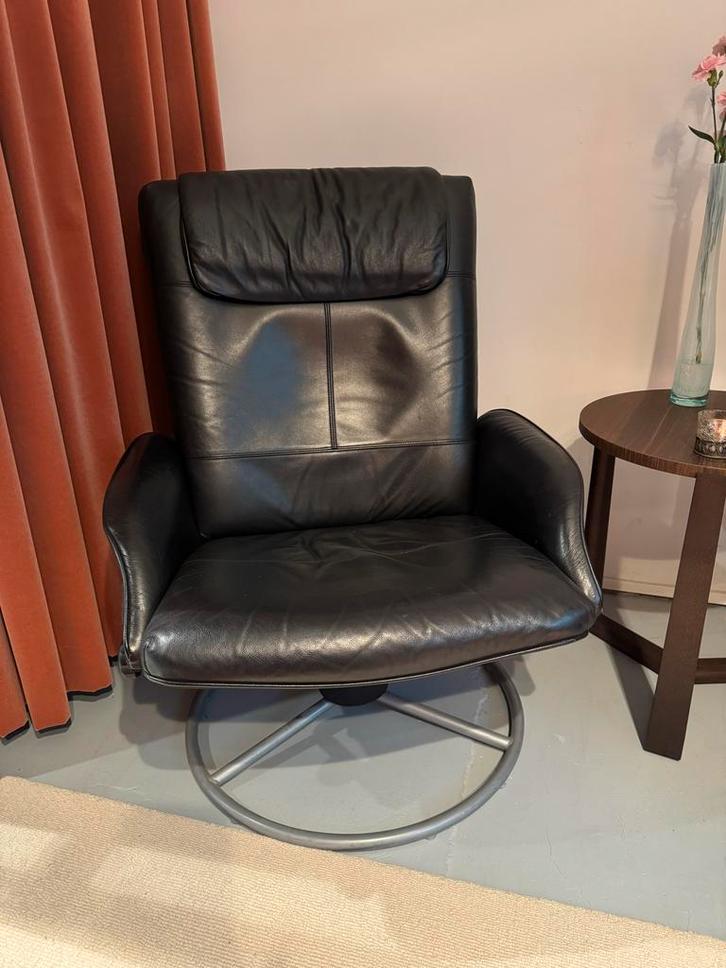 Leren Draaifauteuil Ikea, Huis en Inrichting, Fauteuils, Gebruikt, Leer, 75 tot 100 cm, Minder dan 75 cm, Ophalen