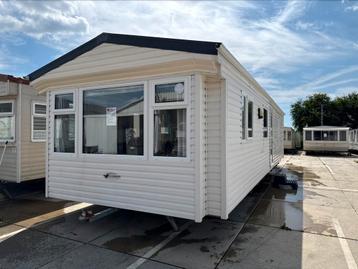 Kunstof Willerby 370 x 11.00 /Dubbelglas/CV/Pandak+ Gebracht beschikbaar voor biedingen
