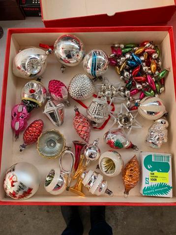 Kest kerstbal mooie oude zeldzame antieke glazen kerstballen beschikbaar voor biedingen