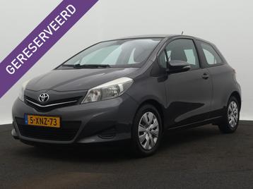 Toyota Yaris 1.3 VVT-i Aspiration Direct leverbaar! Handsegm beschikbaar voor biedingen