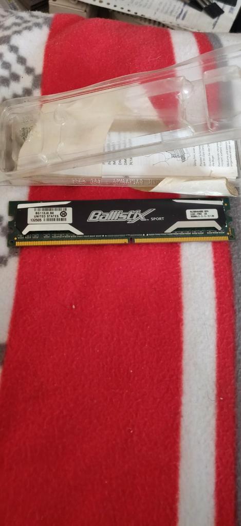 Crucial Ballistix 4GB Kit, DDR3, Computers en Software, RAM geheugen, Zo goed als nieuw, Desktop, 4 GB, DDR3, Ophalen of Verzenden