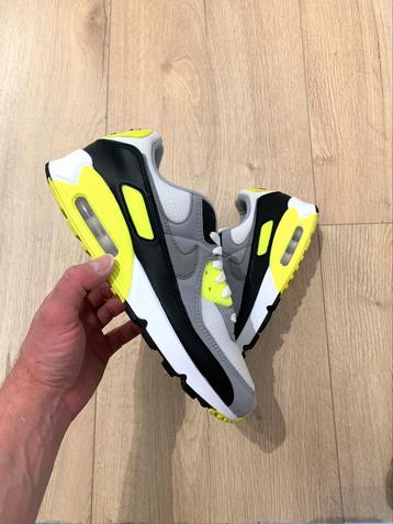 Nike Air Max 90 OG Volt (EU 44)