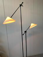 Staande halo lamp met 2 lichtkapjes & dimmer, Huis en Inrichting, Lampen | Vloerlampen, Ophalen, Gebruikt, Metaal, 150 tot 200 cm