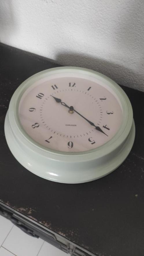 Wandklok Karlsson mintgroen, Huis en Inrichting, Woonaccessoires | Klokken, Zo goed als nieuw, Wandklok, Analoog, Ophalen of Verzenden