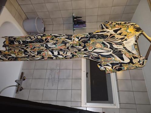 Z.g.a.n.jurk van geisha maat XL= 42/44: Koopje!!, Kleding | Dames, Jurken, Zo goed als nieuw, Maat 42/44 (L), Beige, Onder de knie