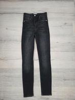 Zara jeans maat 32, Ophalen of Verzenden, Gedragen, Zwart, W27 (confectie 34) of kleiner
