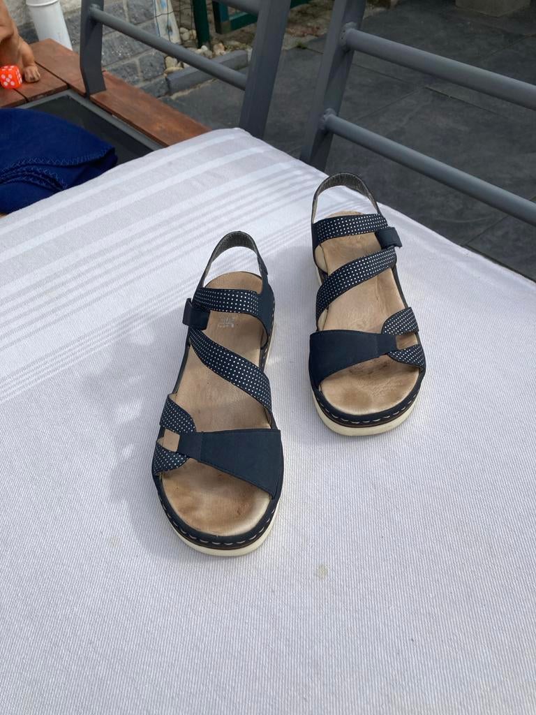 Rieker Sandalen - Donkerblauw - Maat 40 - Zo goed als nieuw, Ophalen of Verzenden, Zo goed als nieuw, Blauw, Sandalen of Muiltjes