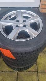 Winterbanden met velgen 175/65R15., Ophalen, Zo goed als nieuw