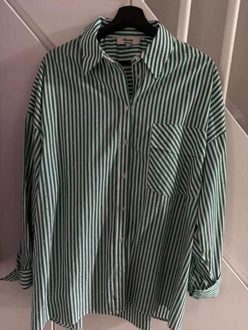 Leuke oversized blouse van Shoeby x Monica Geuze maat m/L beschikbaar voor biedingen