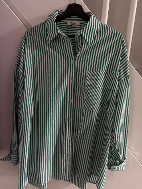 Leuke oversized blouse van Shoeby x Monica Geuze maat m/L, Kleding | Dames, Blouses en Tunieken, Zo goed als nieuw, Ophalen of Verzenden
