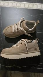 Ugs Zgan, Ophalen of Verzenden, Zo goed als nieuw, Zwart