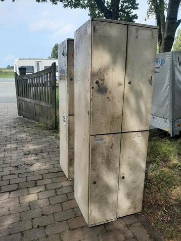 2x locker kasten beschikbaar voor biedingen