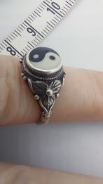 Ying yang zilveren ring, Ophalen of Verzenden, Dame, Kleiner dan 17, Zo goed als nieuw