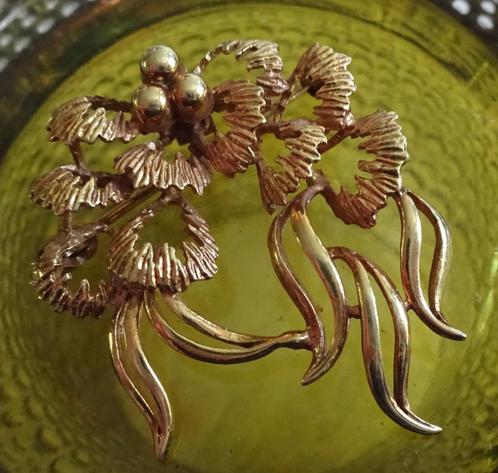 Andreas Daub: goudkleurige vintage broche am. double 1950, Sieraden, Tassen en Uiterlijk, Broches, Zo goed als nieuw, Overige materialen