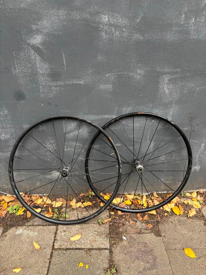 Shimano 105 WH-RS370 Disc Wielset - Racefiets, Fietsen en Brommers, Fietsonderdelen, Gebruikt, Racefiets, Wiel, Ophalen
