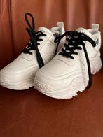 NIKKIE Witte Sneakers Maat 36 - ZGAN, Kleding | Dames, Ophalen, Zo goed als nieuw, Wit, Sneakers of Gympen