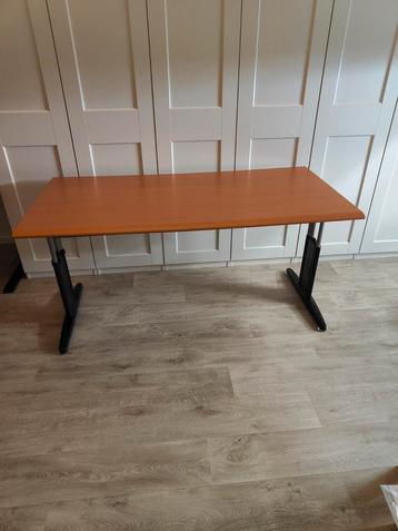 Markant bureau 160x80cm