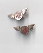 2 brochespelden (1 emaille ) Sportver. RET Rotterdam, Ophalen of Verzenden, Gebruikt, Transport, Speldje of Pin