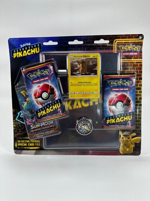 Detective Pikachu special case file, Hobby en Vrije tijd, Verzamelkaartspellen | Pokémon, Zo goed als nieuw, Verzenden