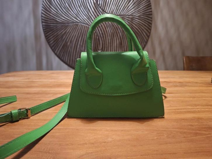 Zgan, groen tasje Shoeby, Sieraden, Tassen en Uiterlijk, Tassen | Damestassen, Zo goed als nieuw, Schoudertasje, Groen, Ophalen of Verzenden
