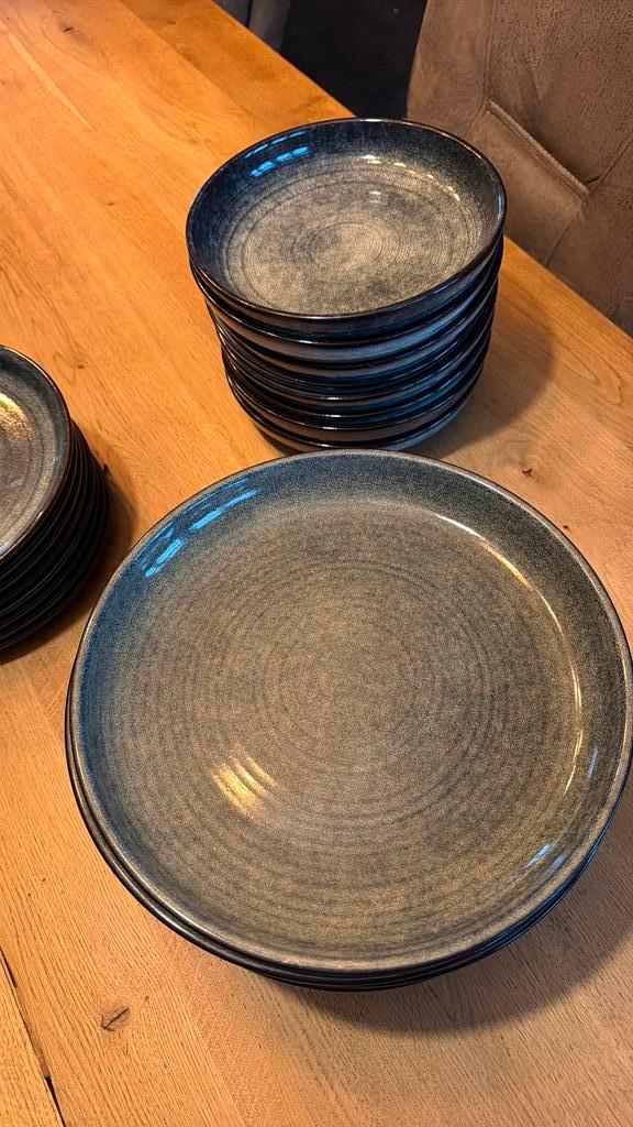 Cosy & Trendy servies set, Huis en Inrichting, Keuken | Servies, Zo goed als nieuw, Bord(en), Overige stijlen, Aardewerk, Ophalen