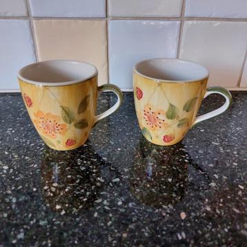 Vic's Handpainted koffie kopjes beschikbaar voor biedingen