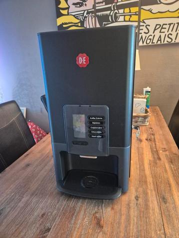 BRAVILOR QUINTO ( Douwe Egberts Bravo )Instant koffiemachine beschikbaar voor biedingen
