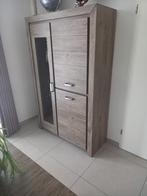 vitrinekast met glazen en dichte deurtjes en met verlichting, Huis en Inrichting, Kasten | Vitrinekasten, Ophalen, Met deur(en)