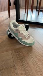 Nike Air Max 1 Mica Green - Maat 43, Ophalen of Verzenden, Nieuw, Sneakers of Gympen