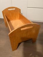 Vintage houten poppenbedje voor kleuterhoek, Ophalen of Verzenden, Gebruikt, Babypop