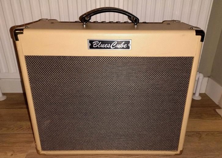 Roland Blues Cube Stage 60watt, Muziek en Instrumenten, Versterkers | Bas en Gitaar, Zo goed als nieuw, Gitaar, 50 tot 100 watt