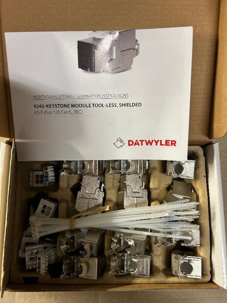 ➡️ NIEUW DatWyler Keystone KS-T Plus CAT6A 12st 41806100ZF, Computers en Software, Pc- en Netwerkkabels, Nieuw, Ophalen of Verzenden