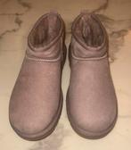 Ugg classic Ultra Mini, UGG, Nieuw, Ophalen of Verzenden, Roze