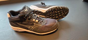 Mizuno Kunstgrasschoenen - Maat 40.5 beschikbaar voor biedingen