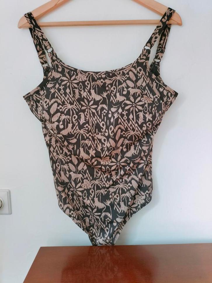badpak van Anita Care maat 44 / 90B 90 B, Kleding | Dames, Badmode en Zwemkleding, Zo goed als nieuw, Badpak, Zwart, Ophalen