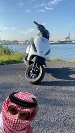 Gezocht zip 2000frame, Ophalen, Zo goed als nieuw, Benzine, Zip