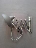 Te koop aangeboden industriële wandlamp, Sieraden, Tassen en Uiterlijk, Broches, Ophalen, Zo goed als nieuw, Zilver, Overige materialen
