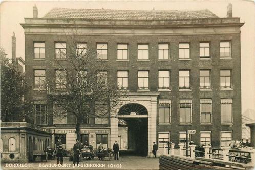 (386-280-031) Dordrecht Blauwpoort, Verzamelen, Ansichtkaarten | Nederland, Zuid-Holland, Verzenden
