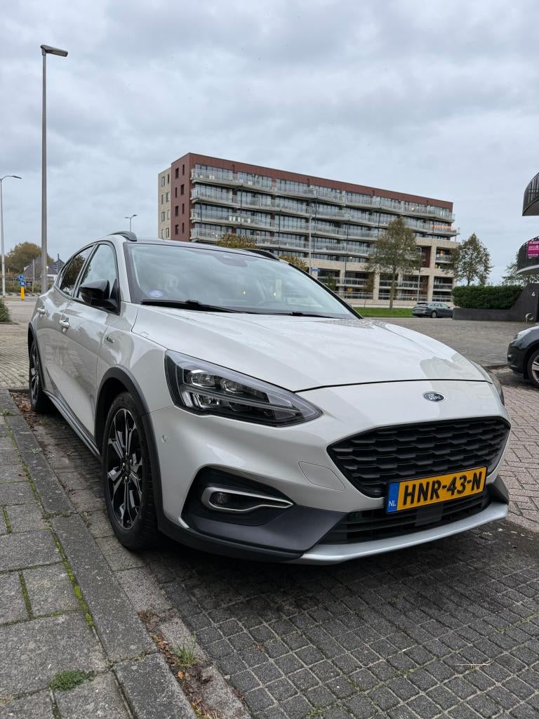 Ford Focus 1.0 ACTIVE Ecoboost 125pk 2019 Wit, Auto's, Ford, Particulier, Focus, ABS, Achteruitrijcamera, Adaptieve lichten, Adaptive Cruise Control