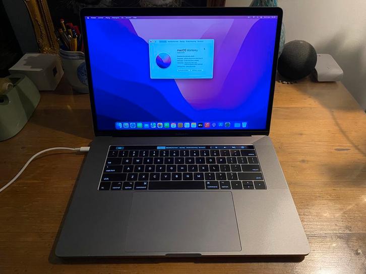 MacBook Pro 2017 Touchbar, Computers en Software, Apple Macbooks, Gebruikt, MacBook Pro, 15 inch, 2 tot 3 Ghz, 1 TB of meer, 16 GB