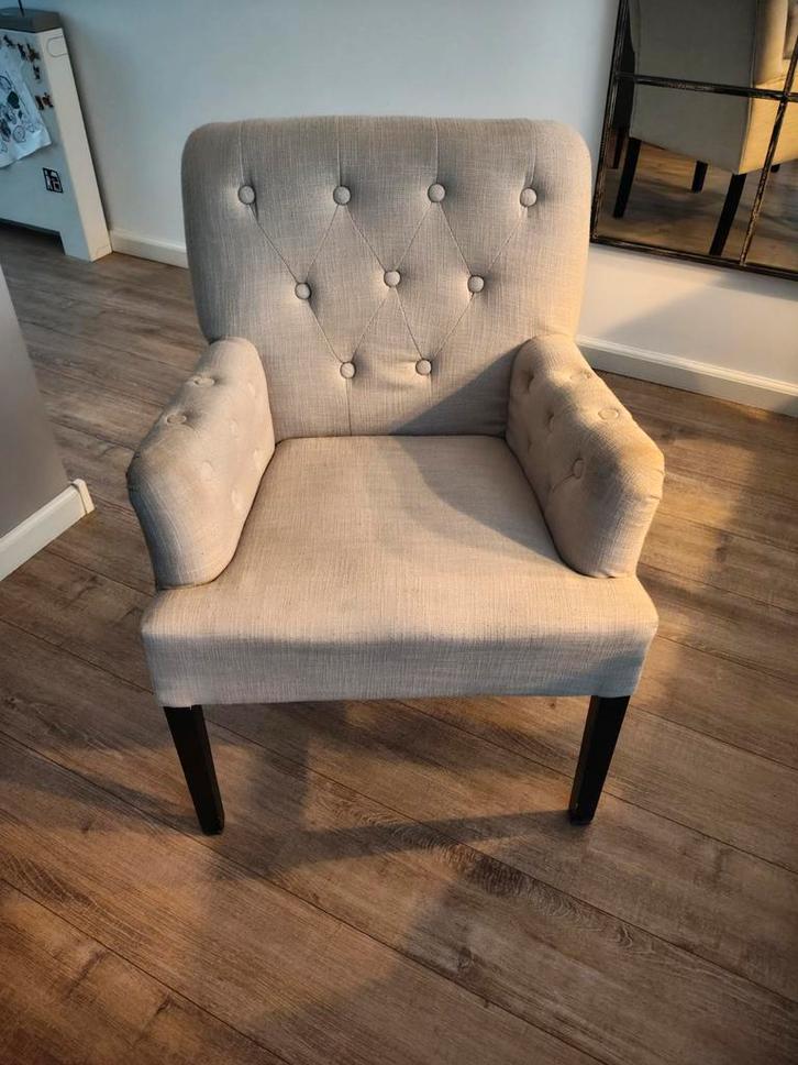 4 gratis eetkamerstoelen aangeboden, Huis en Inrichting, Stoelen, Gebruikt, Ophalen