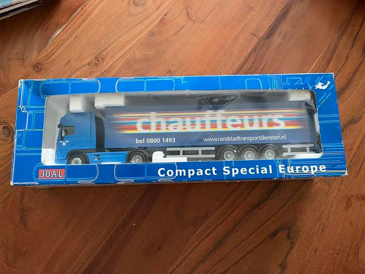 DAF 95 XF vrachtwagen met een oplegger, Hobby en Vrije tijd, Modelauto's | 1:50, Nieuw, Bus of Vrachtwagen, Overige merken, Ophalen of Verzenden