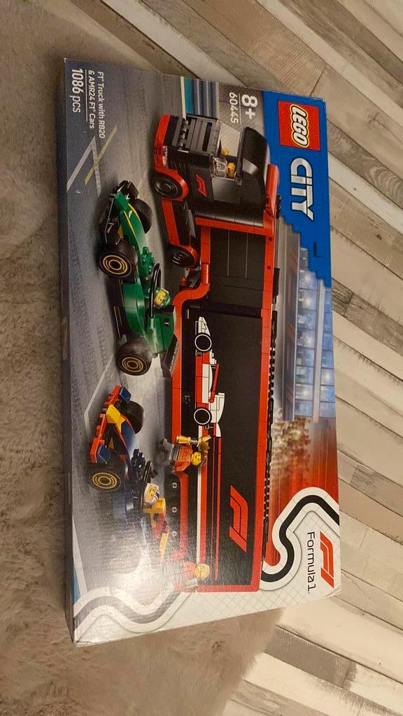 Lego City F1 Truck & RB20/AMR24, Kinderen en Baby's, Speelgoed | Duplo en Lego, Nieuw, Lego, Complete set, Ophalen