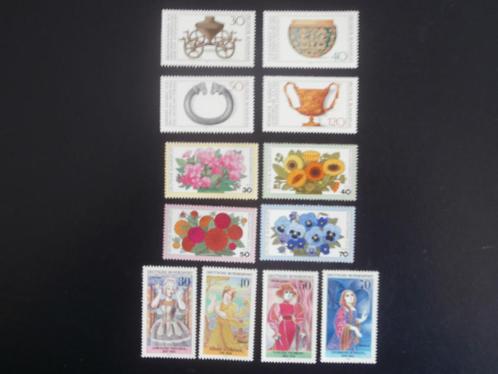 DUITSLAND 1976; kavel 3 series LEES, Postzegels en Munten, Postzegels | Europa | Duitsland, Postfris, BRD, Verzenden