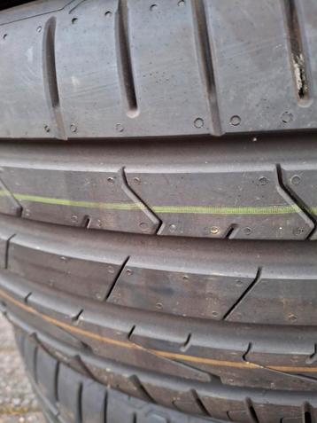 215 45 18/235 50 18 MICHELIN/BRIDGESTONE/PIRELLI beschikbaar voor biedingen